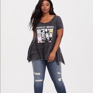 Torrid Disney Perfectly Wicked Sharkbite Tee
